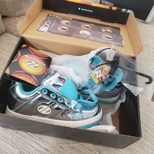 BNIB Kids Heelys size 13c